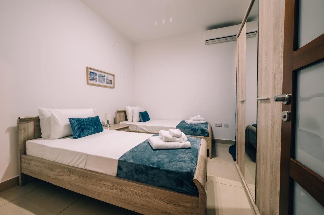 Crimson Court Apartment Is-Swieqi Екстериор снимка